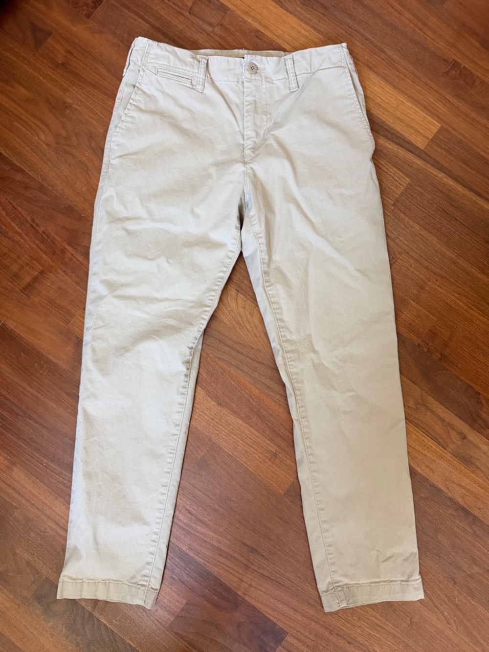 American Eagle Outfitters Men's Khaki Chinos - Beige